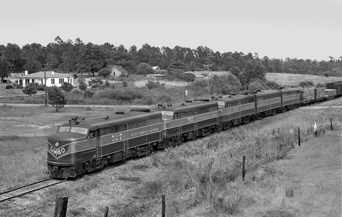 The Very Best of Colorized Railroad Photography: Southeastern Steam and Early Diesels