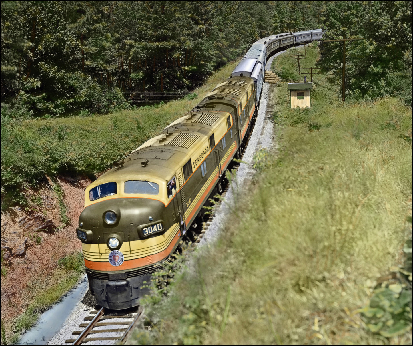 The Very Best of Colorized Railroad Images: Southeastern Steam and Early Diesels